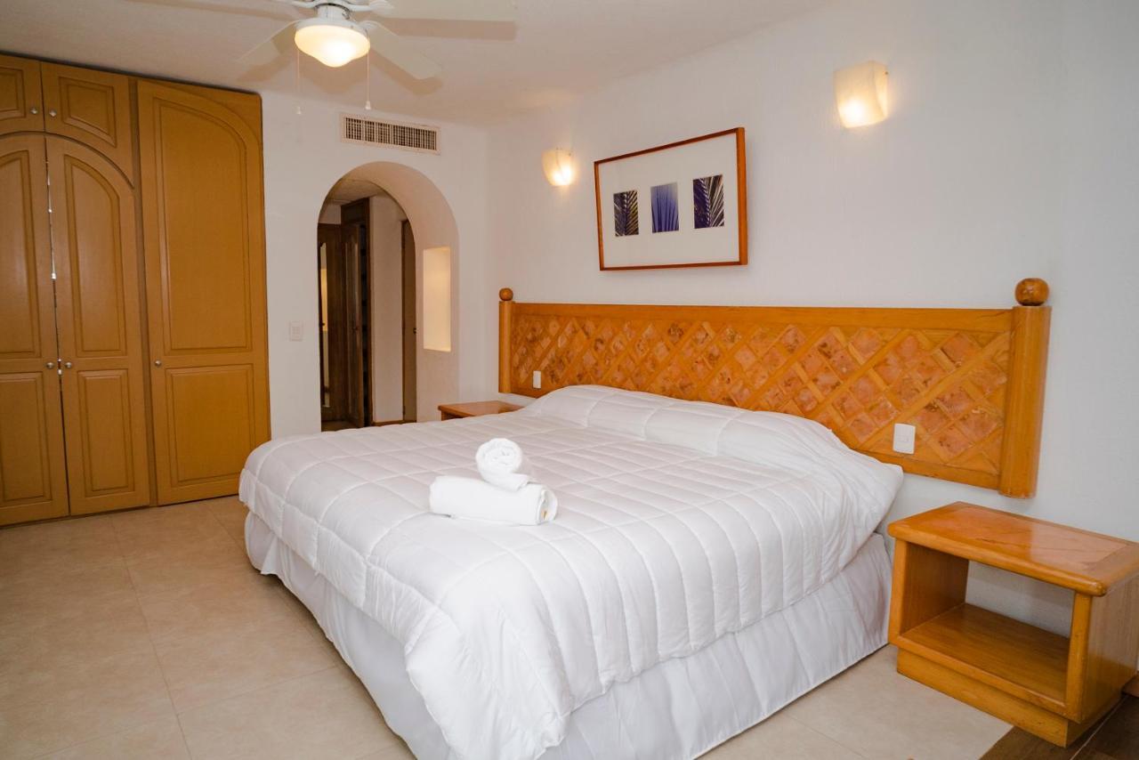 Oceanfront Condo At Voted Best Cancun Sandy Beach Экстерьер фото