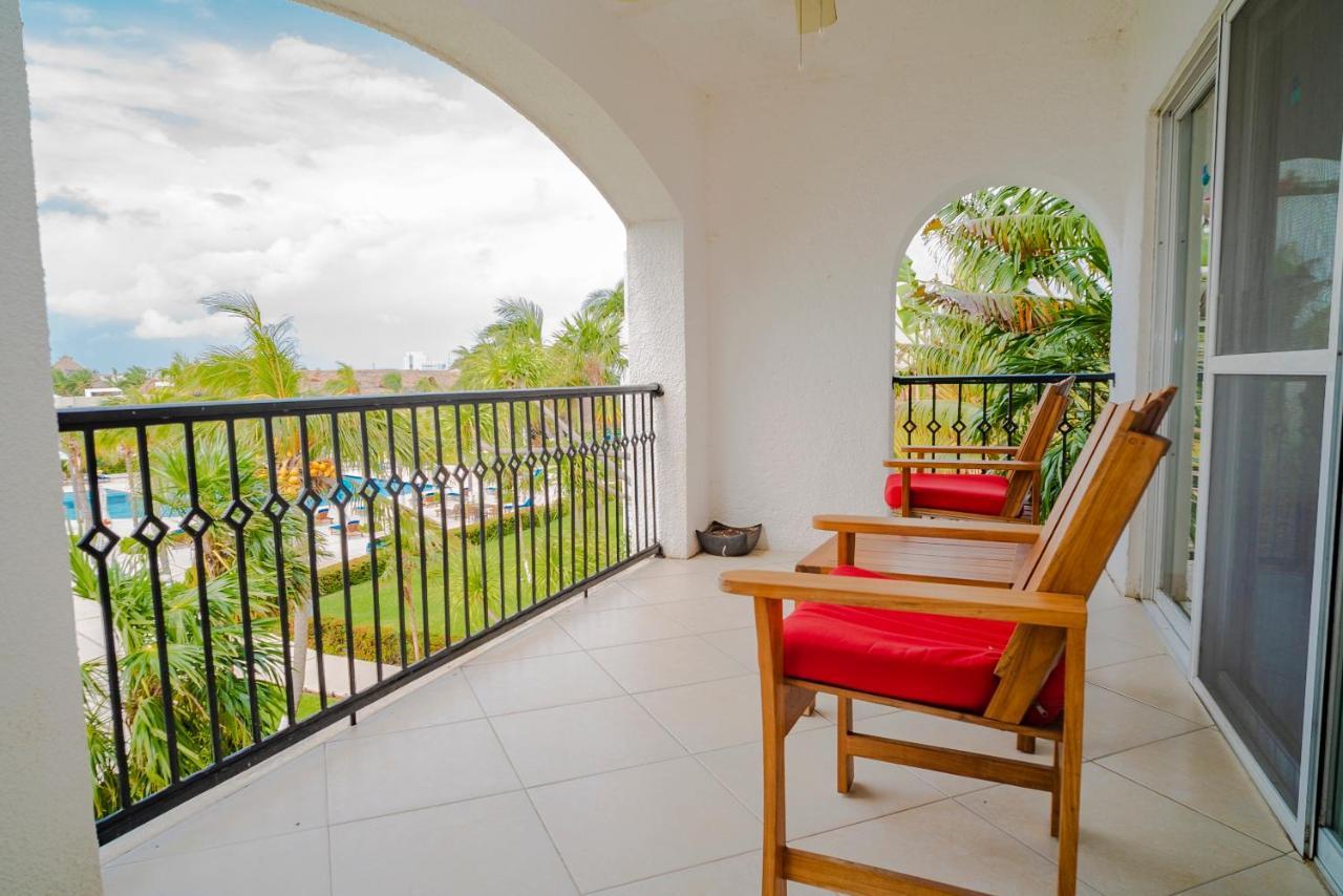 Oceanfront Condo At Voted Best Cancun Sandy Beach Экстерьер фото