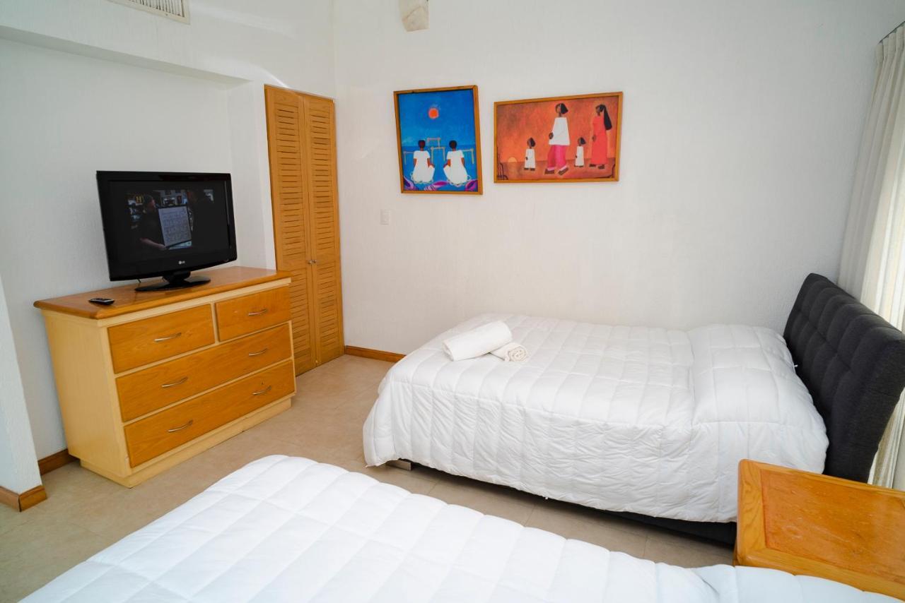 Oceanfront Condo At Voted Best Cancun Sandy Beach Экстерьер фото